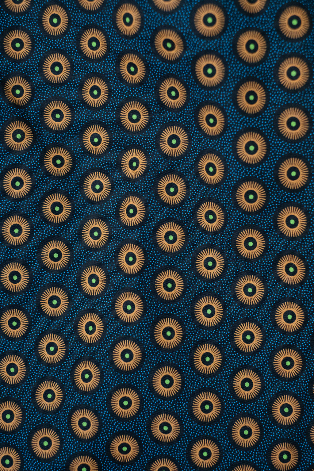 MAKUA | V